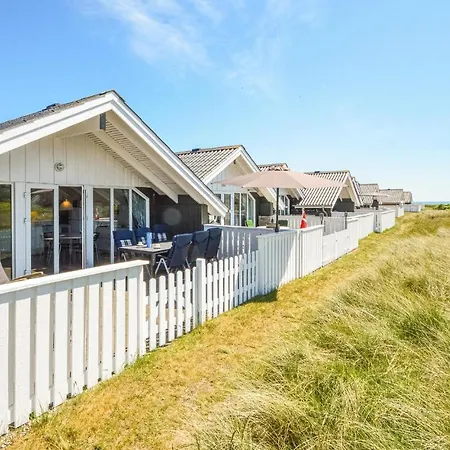 3 Bedroom Awesome In Romo *