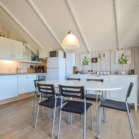 Feriehus 3 Bedroom Awesome In Romo *